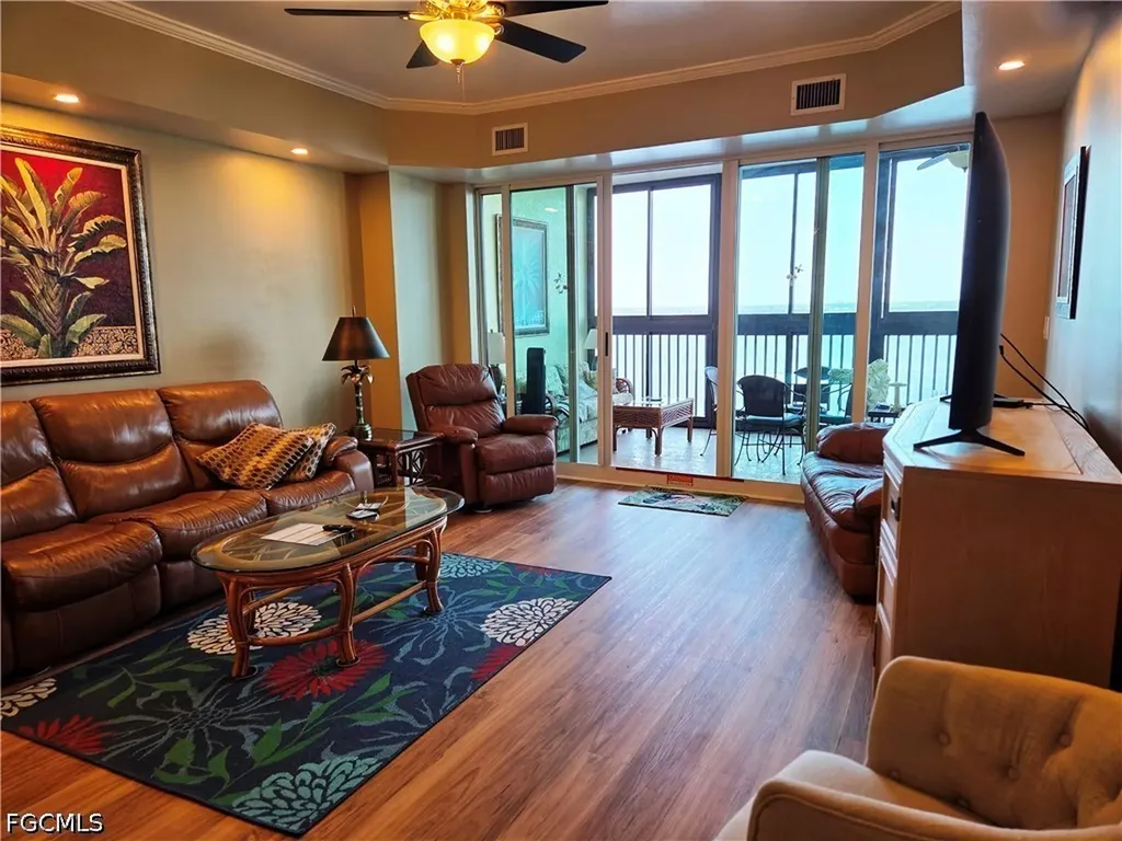2797 1st Street Fort Myers FL 33916