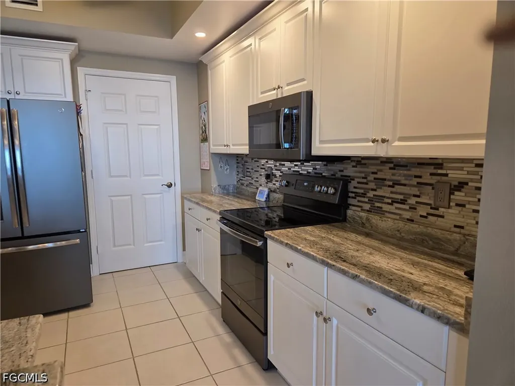2797 1st Street Fort Myers FL 33916
