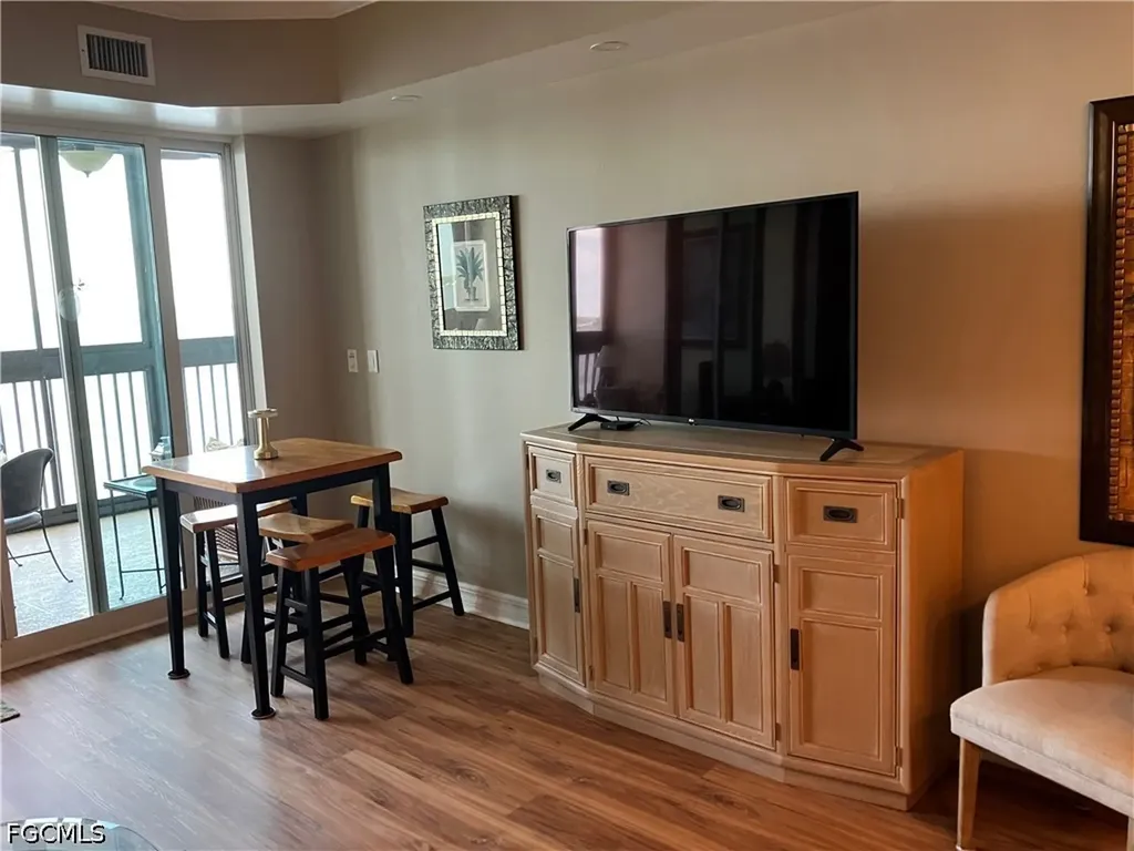 2797 1st Street Fort Myers FL 33916