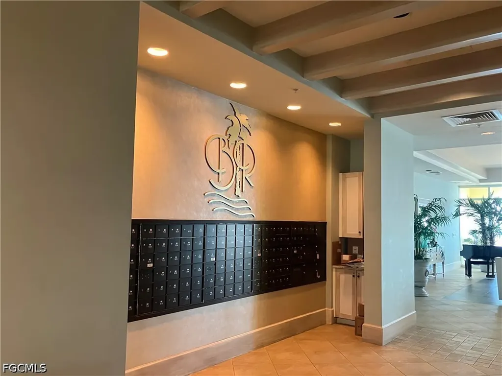 2797 1st Street Fort Myers FL 33916