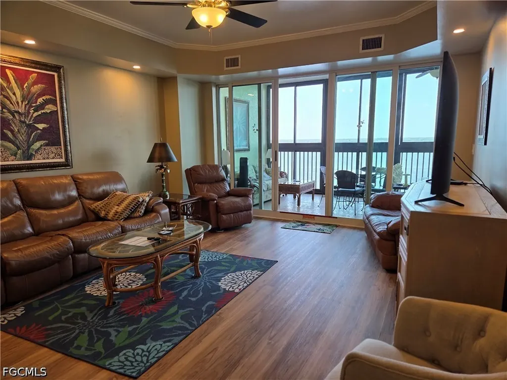 2797 1st Street Fort Myers FL 33916