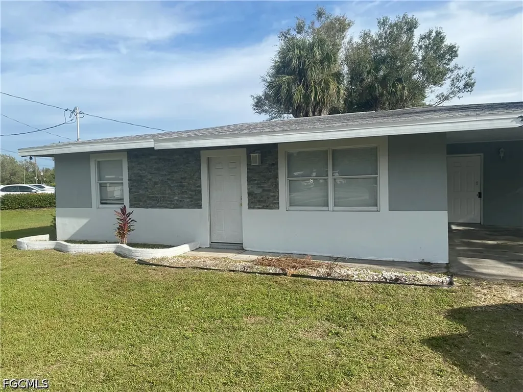 3323 Michigan Avenue Fort Myers FL 33916