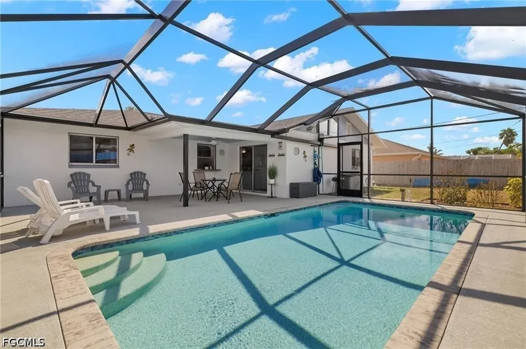 1015 SE 25th Lane Cape Coral FL 33904