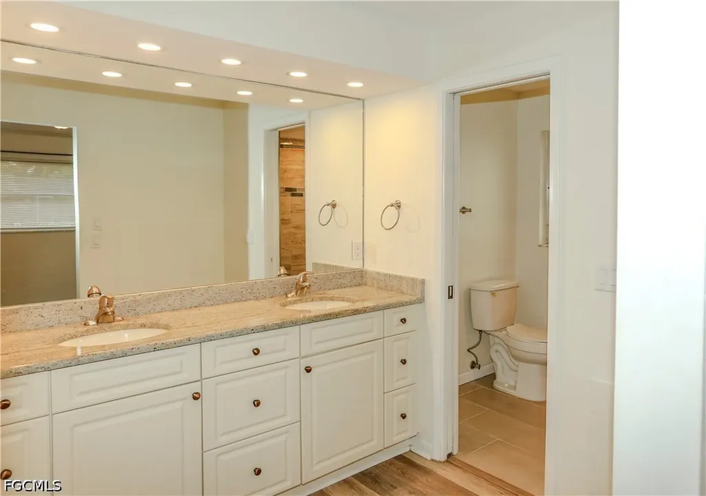 5654 Eichen Circle W Fort Myers FL 33919