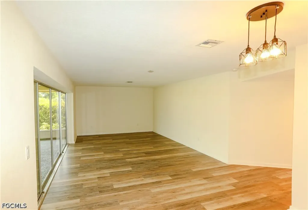 5654 Eichen Circle W Fort Myers FL 33919