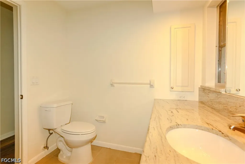 5654 Eichen Circle W Fort Myers FL 33919