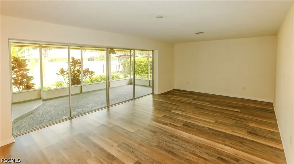 5654 Eichen Circle W Fort Myers FL 33919