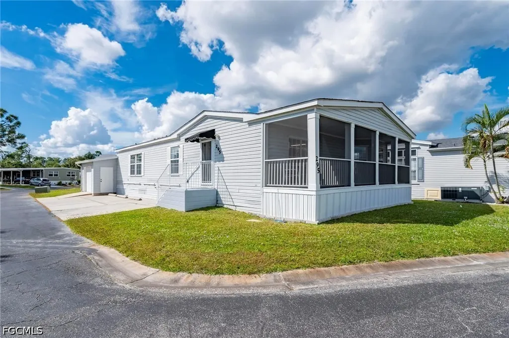 1000 Kings Highway Port Charlotte FL 33980