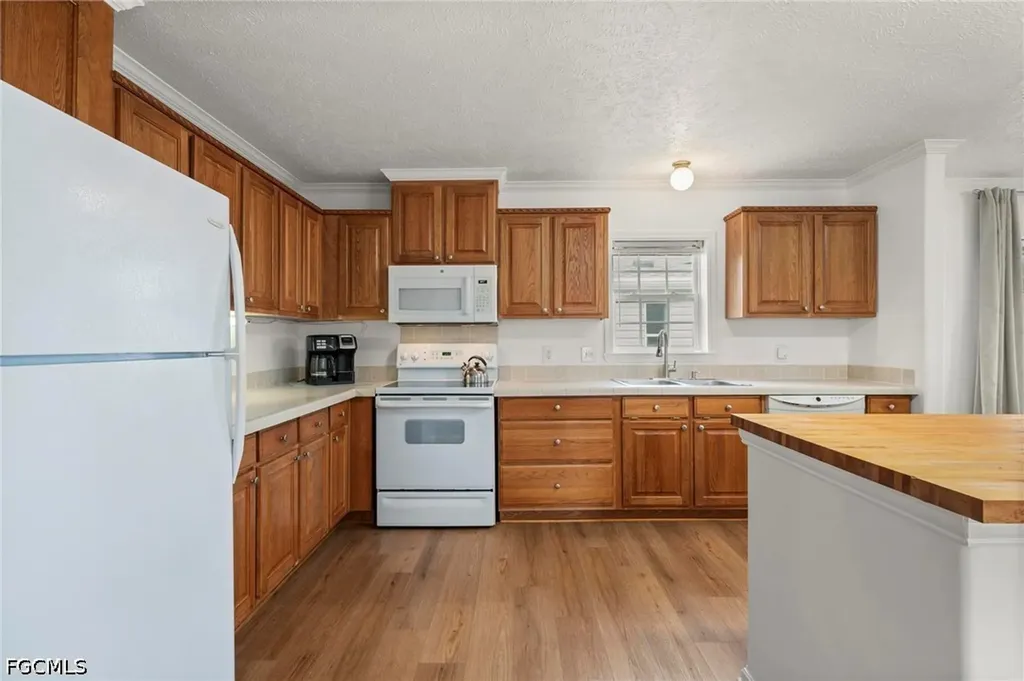 1000 Kings Highway Port Charlotte FL 33980