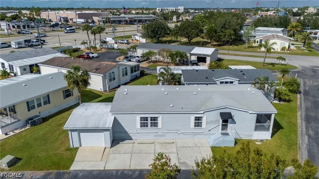 1000 Kings Highway Port Charlotte FL 33980
