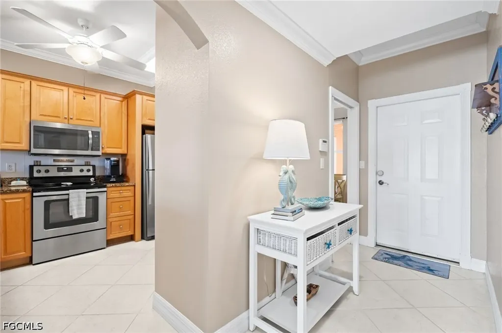4566 SE 5th Place Cape Coral FL 33904