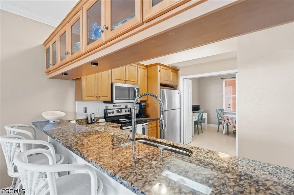 4566 SE 5th Place Cape Coral FL 33904