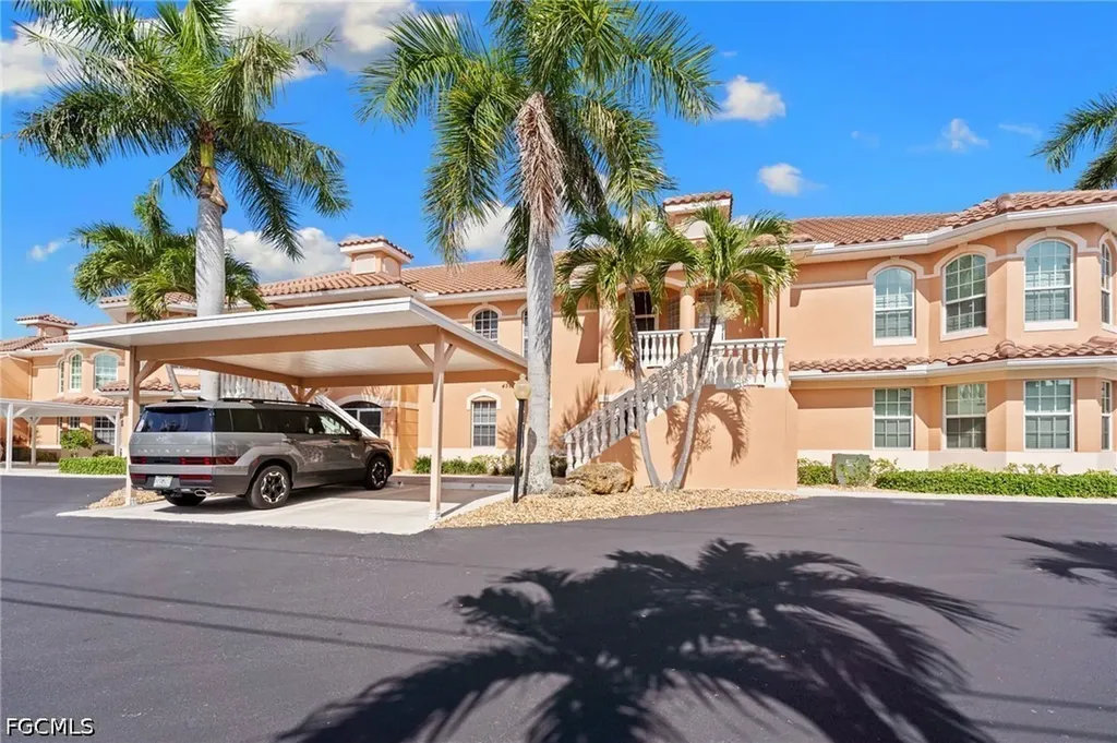4566 SE 5th Place Cape Coral FL 33904
