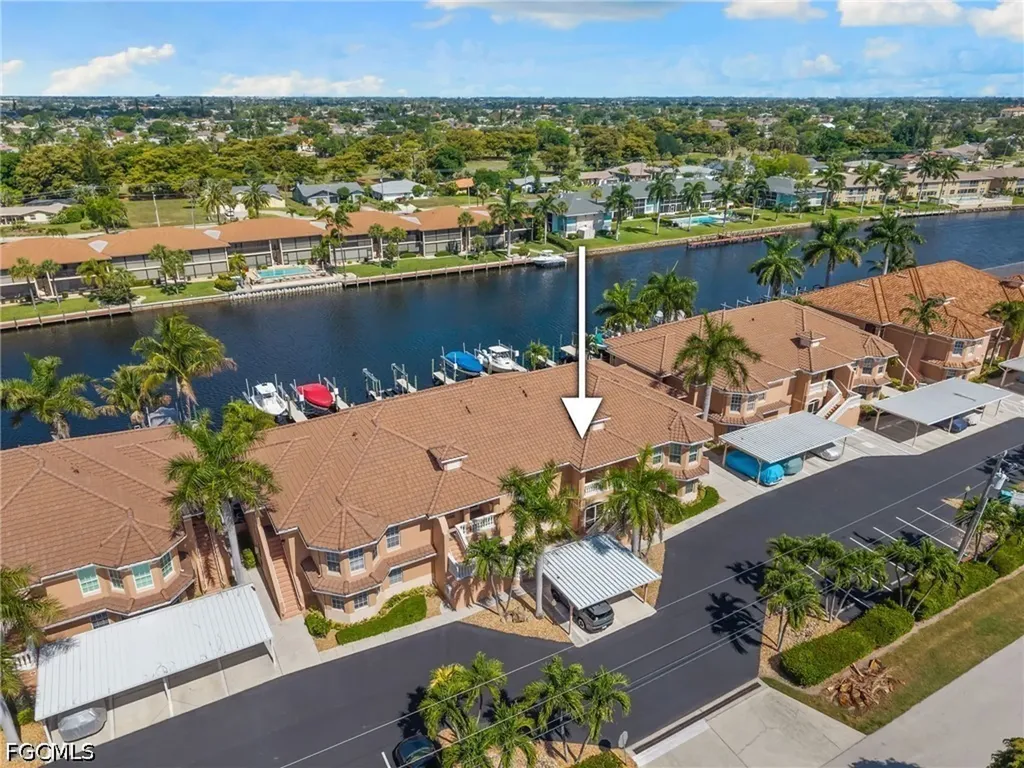 4566 SE 5th Place Cape Coral FL 33904