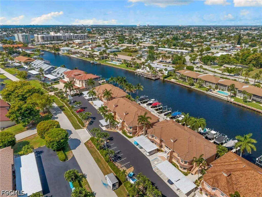 4566 SE 5th Place Cape Coral FL 33904