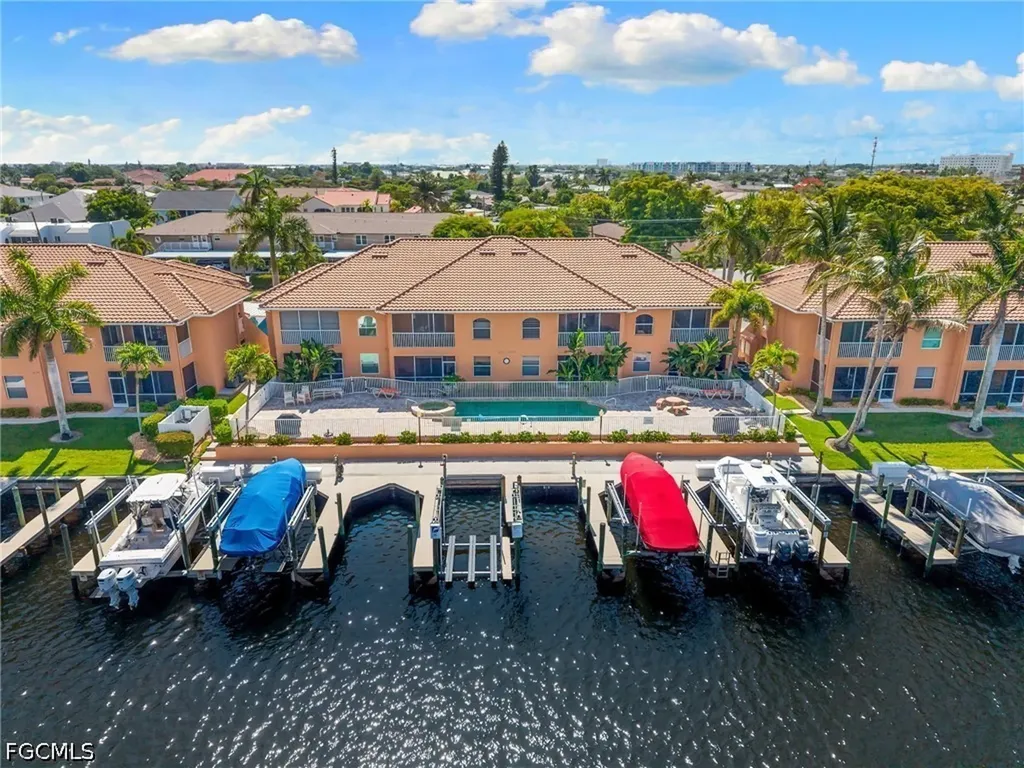 4566 SE 5th Place Cape Coral FL 33904