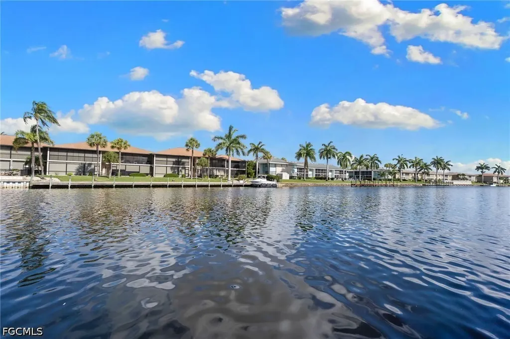 4566 SE 5th Place Cape Coral FL 33904