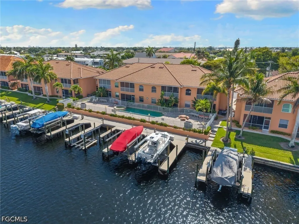 4566 SE 5th Place Cape Coral FL 33904