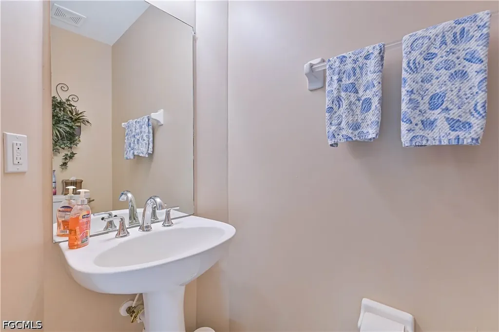 13120 Broadhurst Loop Fort Myers FL 33919