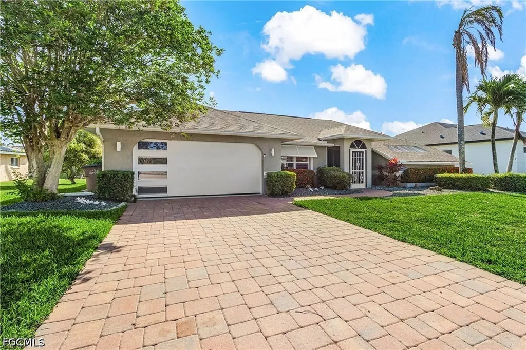 2607 SE 23rd Avenue Cape Coral FL 33904