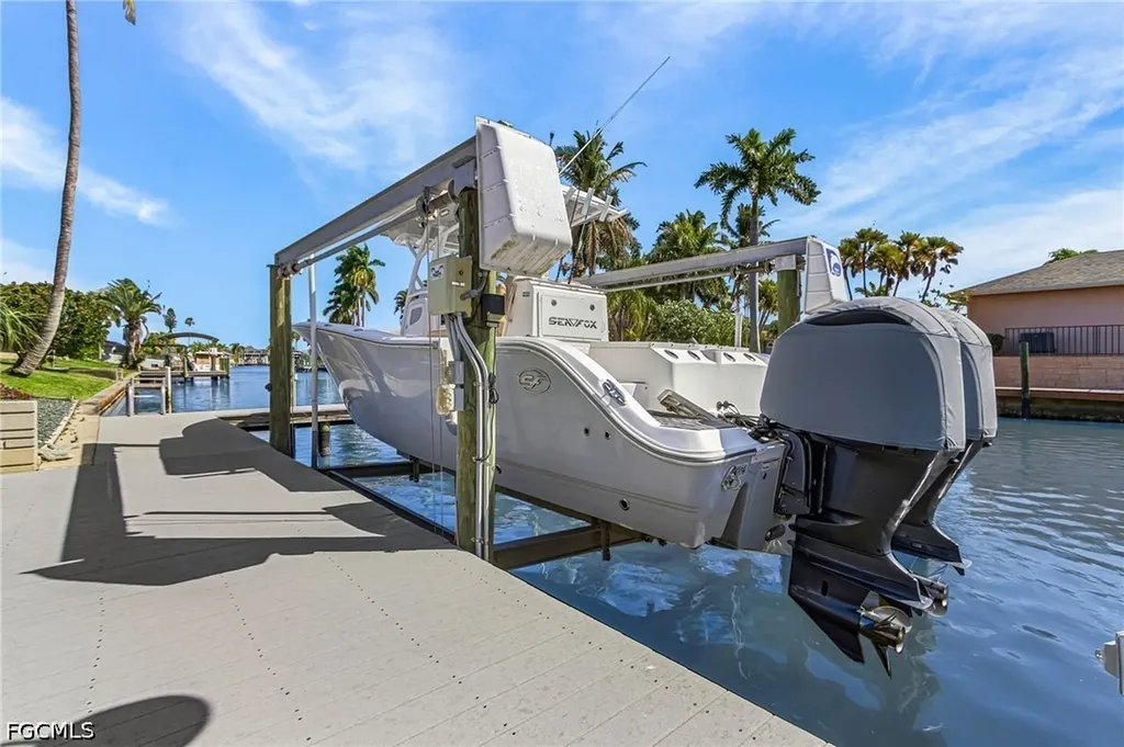 2607 SE 23rd Avenue Cape Coral FL 33904