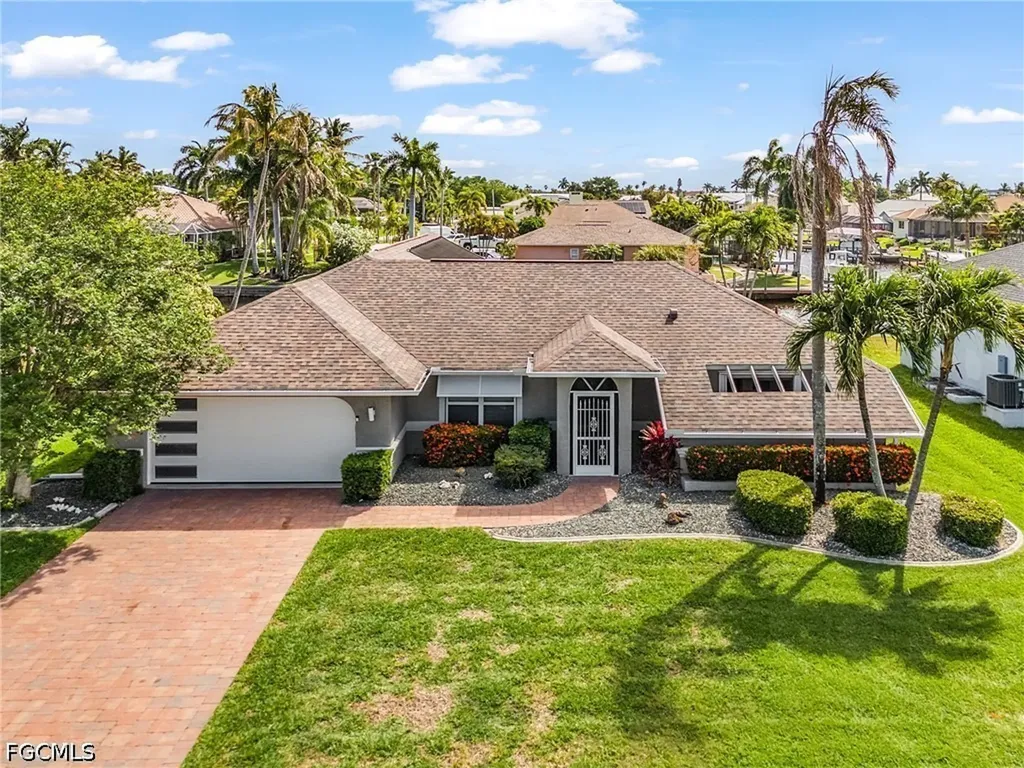 2607 SE 23rd Avenue Cape Coral FL 33904