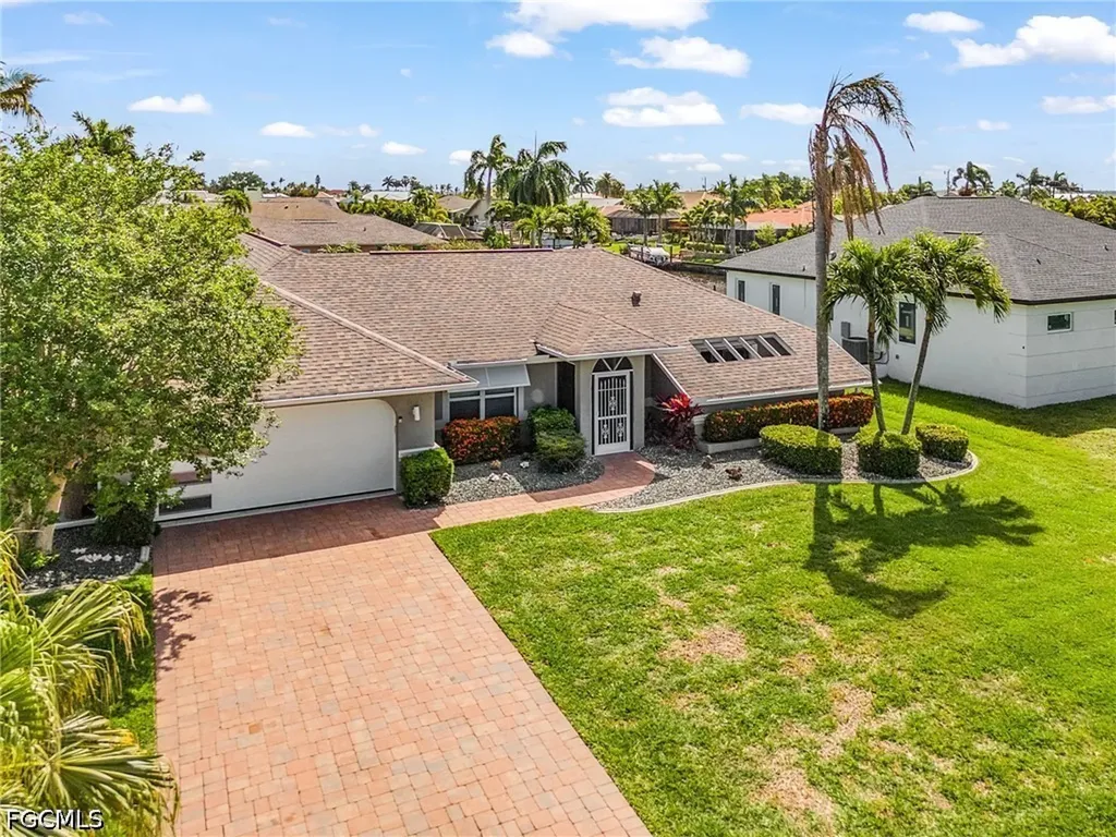 2607 SE 23rd Avenue Cape Coral FL 33904