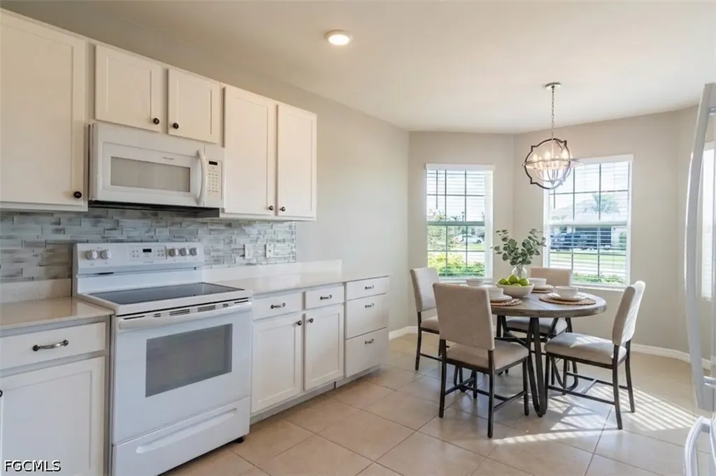 2707 Tarragona Court Cape Coral FL 33909