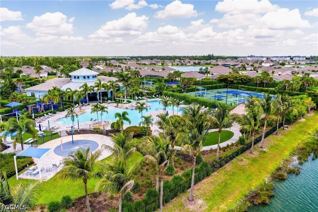 2707 Tarragona Court Cape Coral FL 33909
