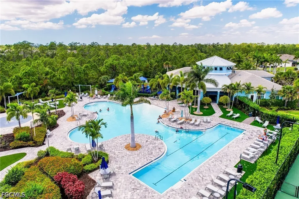 2707 Tarragona Court Cape Coral FL 33909