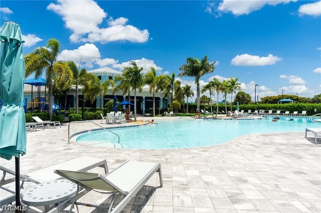 2707 Tarragona Court Cape Coral FL 33909