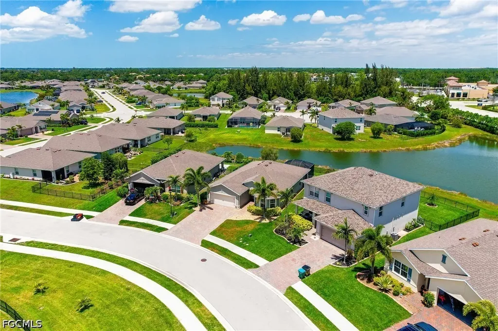 2707 Tarragona Court Cape Coral FL 33909