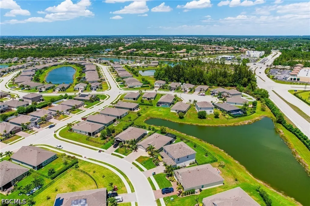2707 Tarragona Court Cape Coral FL 33909
