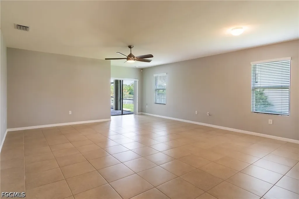 2707 Tarragona Court Cape Coral FL 33909