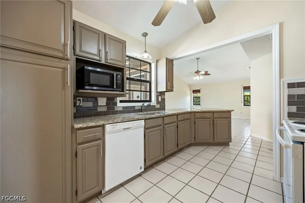 550 Caloosa Estates Drive Labelle FL 33935