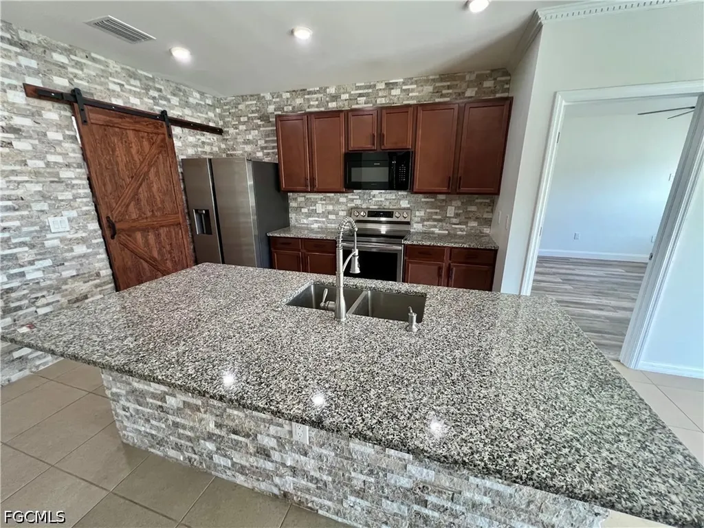 10293 Silver Pond Lane Lehigh Acres FL 33936