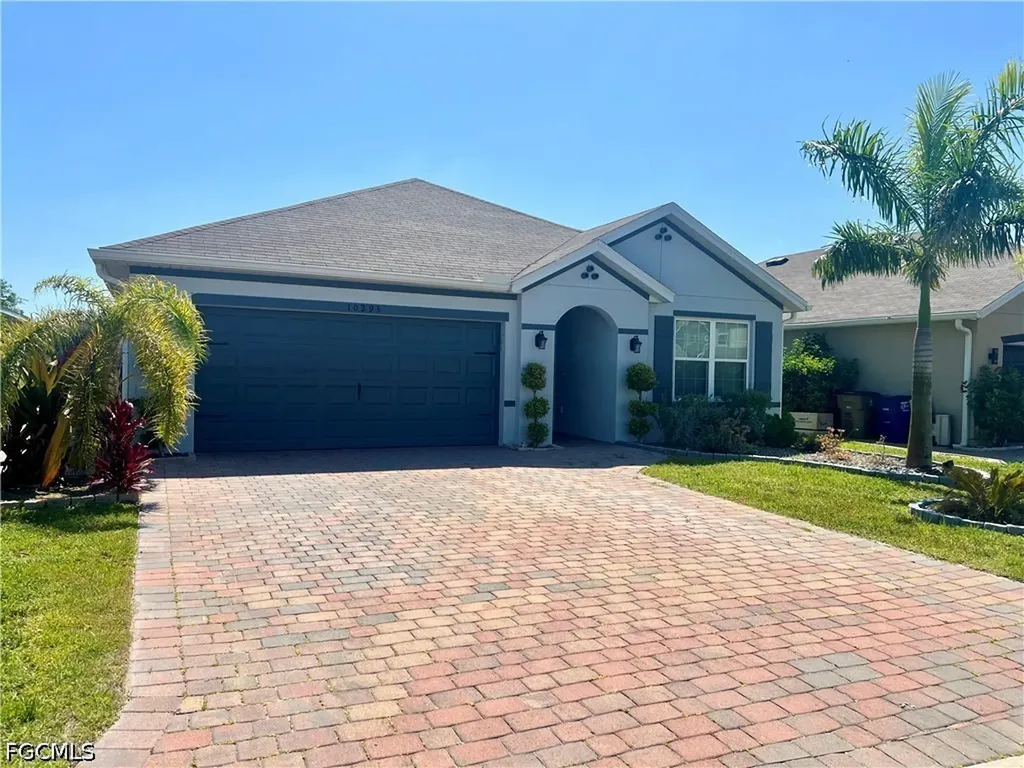10293 Silver Pond Lane Lehigh Acres FL 33936