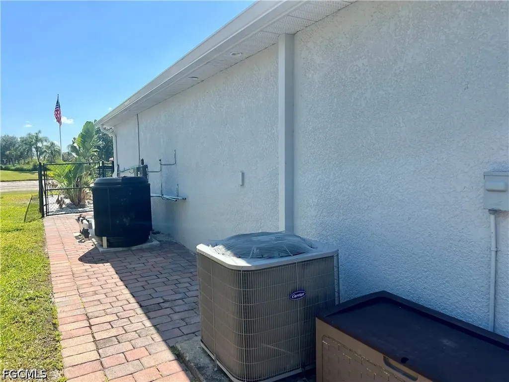 10293 Silver Pond Lane Lehigh Acres FL 33936