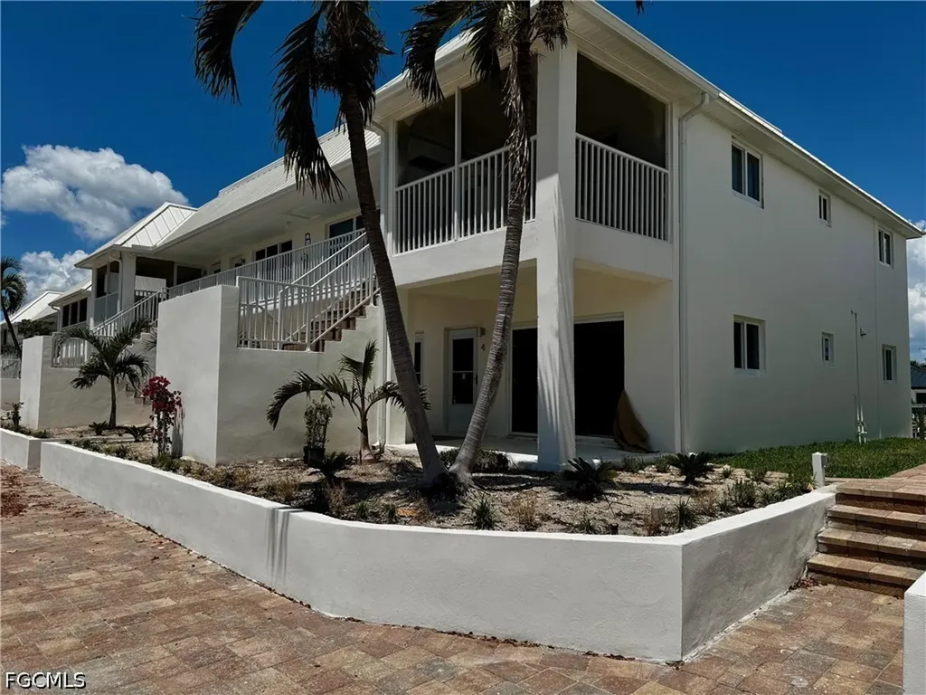 805 E Gulf Drive Sanibel FL 33957