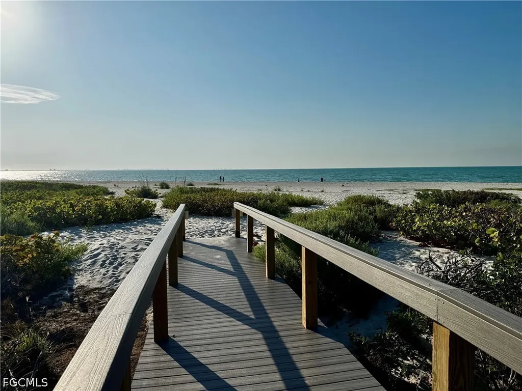 805 E Gulf Drive Sanibel FL 33957