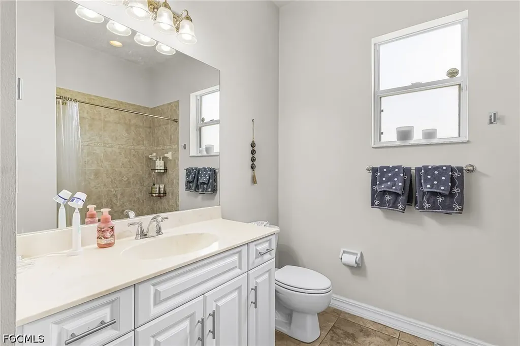 4125 Jacaranda Parkway W Cape Coral FL 33993