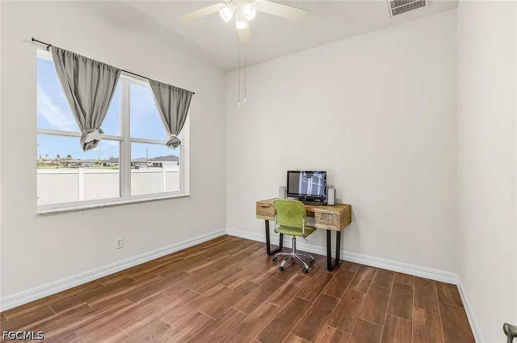 4125 Jacaranda Parkway W Cape Coral FL 33993