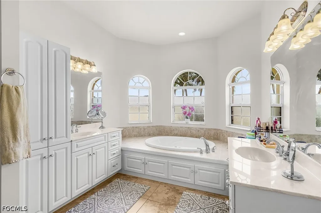 4125 Jacaranda Parkway W Cape Coral FL 33993