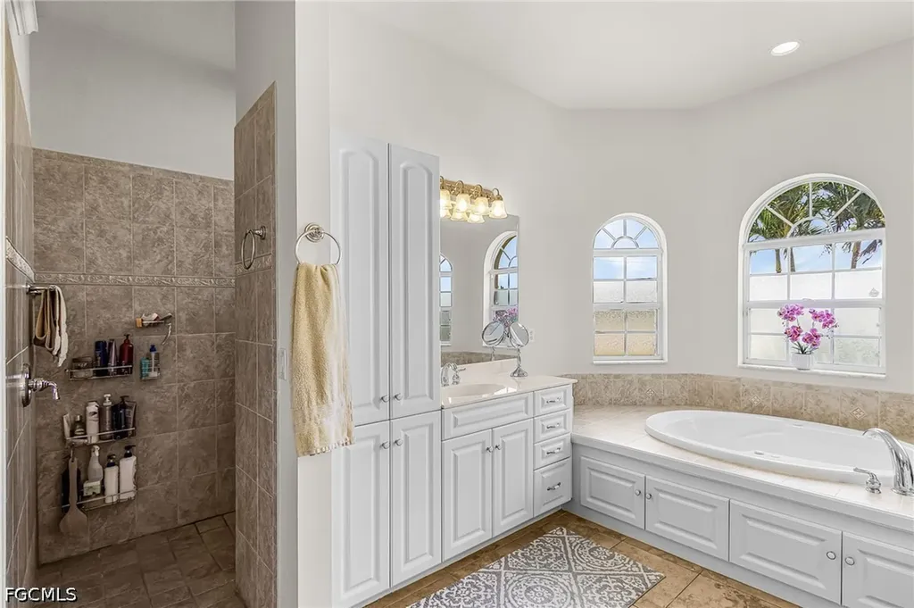 4125 Jacaranda Parkway W Cape Coral FL 33993