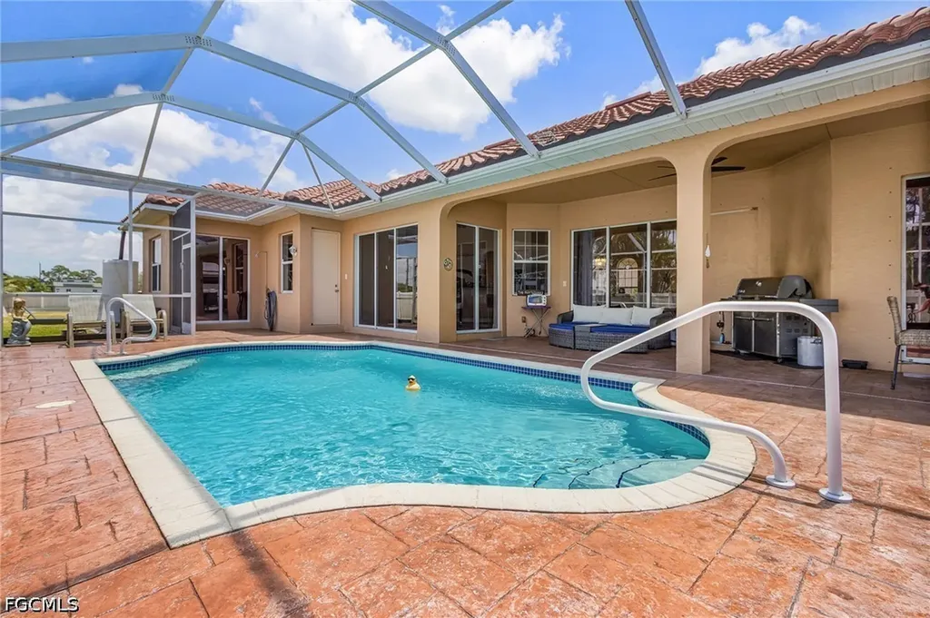 4125 Jacaranda Parkway W Cape Coral FL 33993