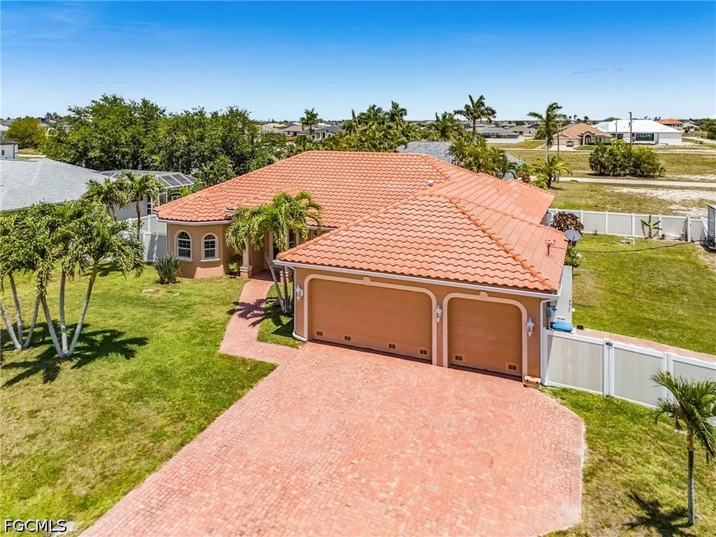 4125 Jacaranda Parkway W Cape Coral FL 33993