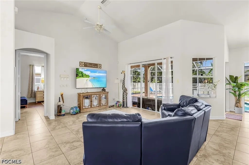4125 Jacaranda Parkway W Cape Coral FL 33993