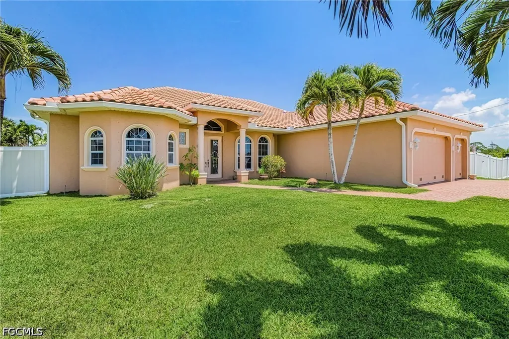 4125 Jacaranda Parkway W Cape Coral FL 33993