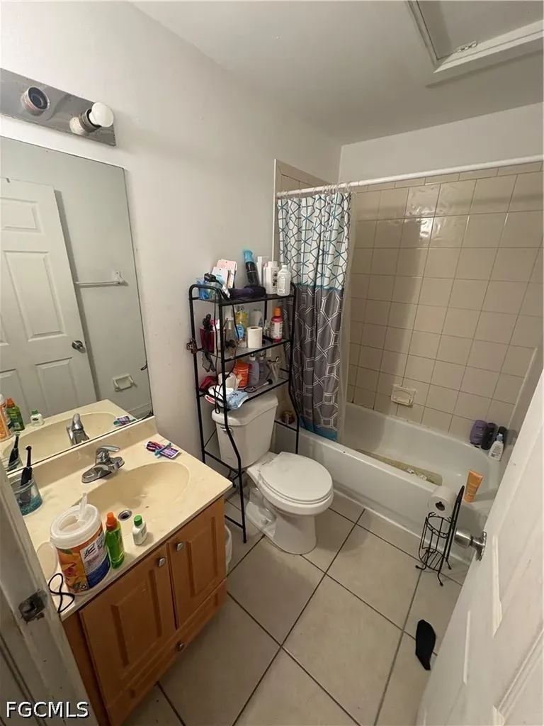 3123 Pine Tree Drive Naples FL 34112
