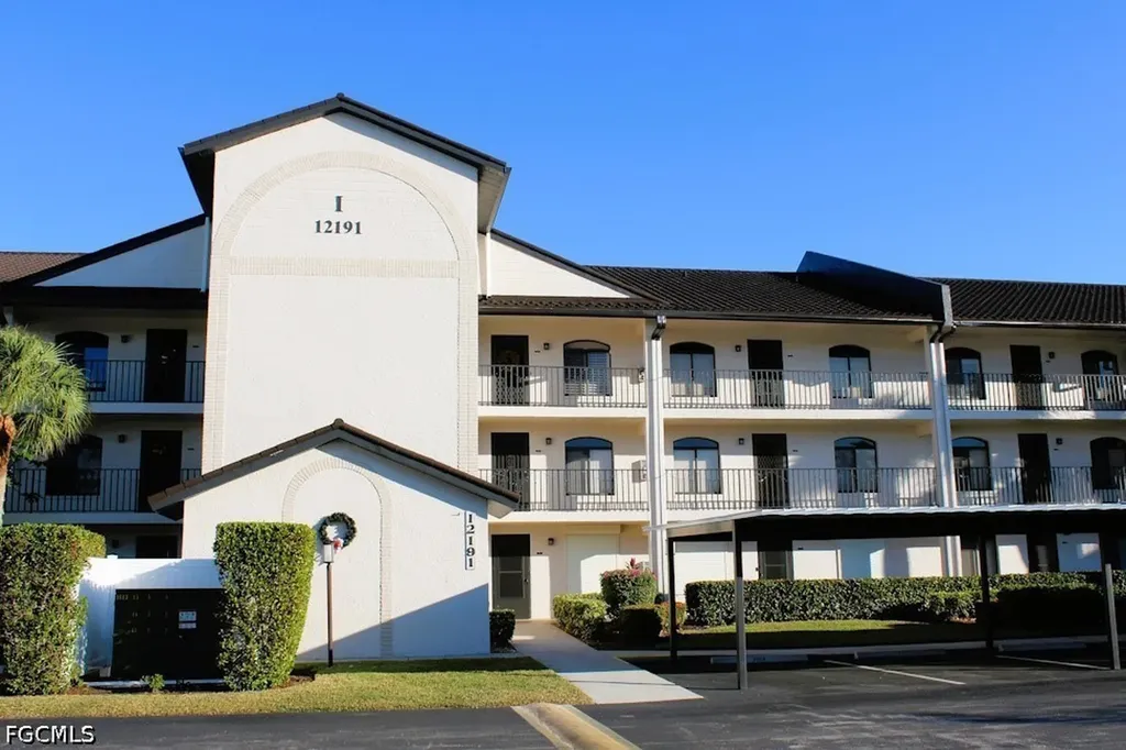 12191 Kelly Sands Way Fort Myers FL 33908